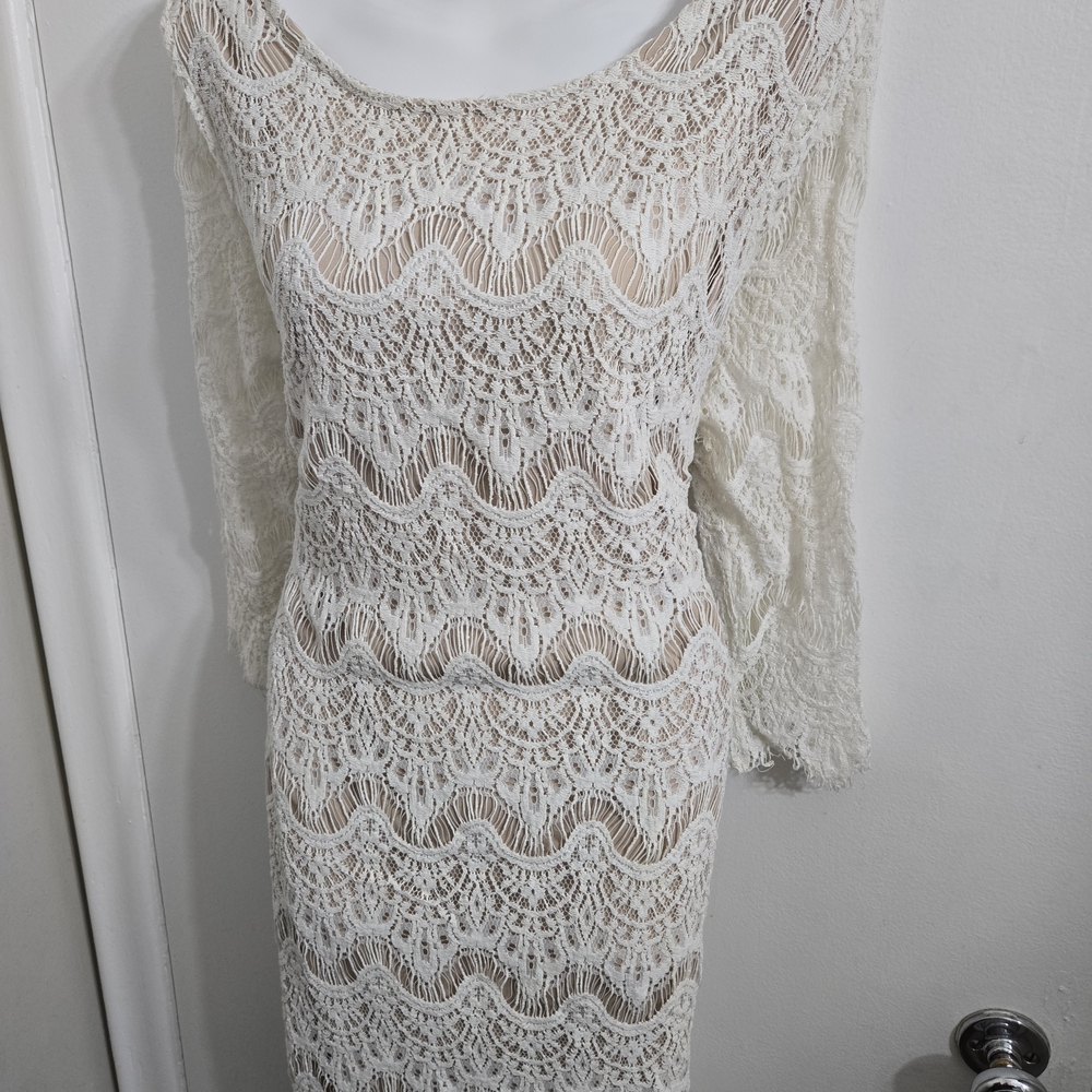 42.) Women's Ivory Lace 3/4 Sleeve Dress SIZE 14